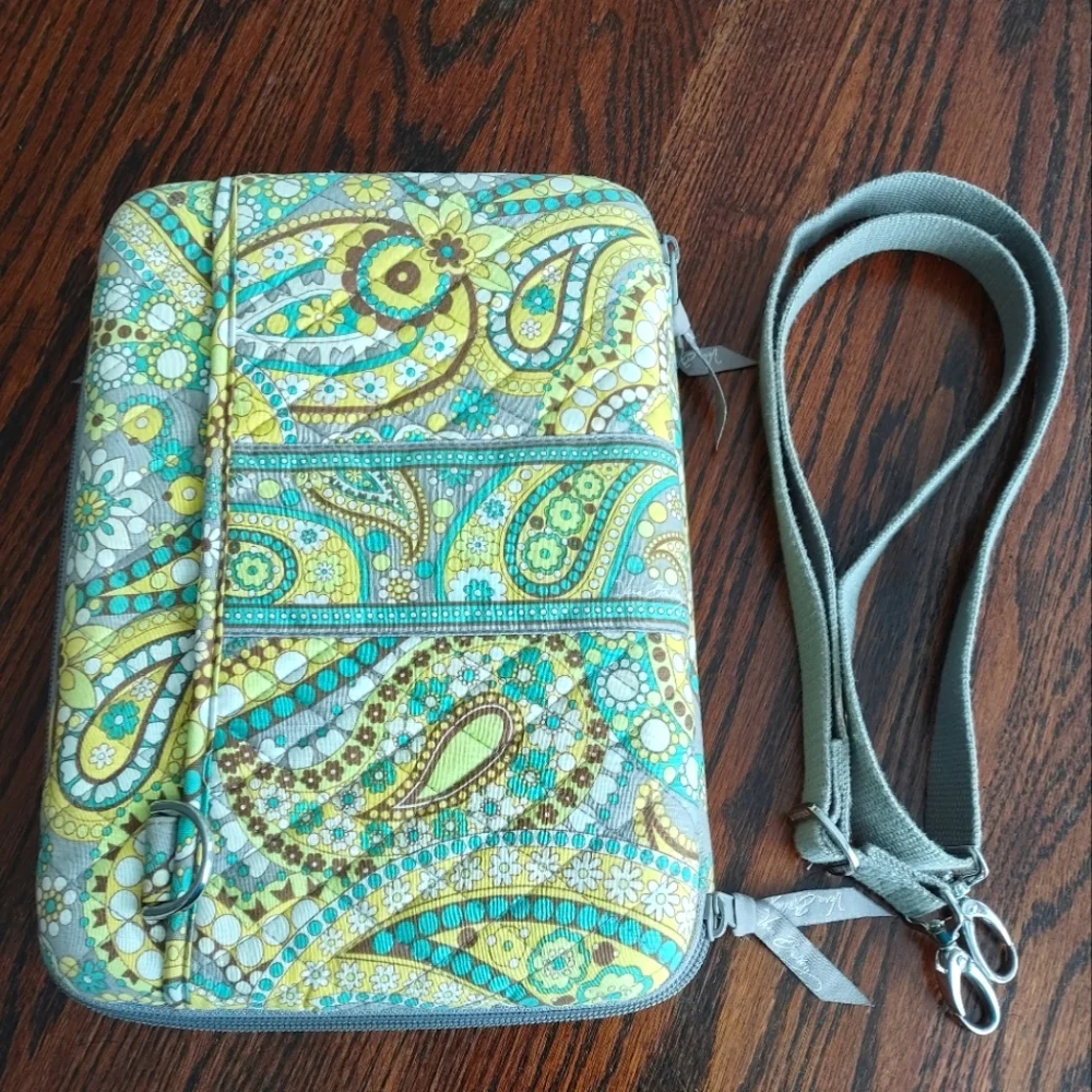 Vera Bradley mini laptop case IPad Lemon Parfait